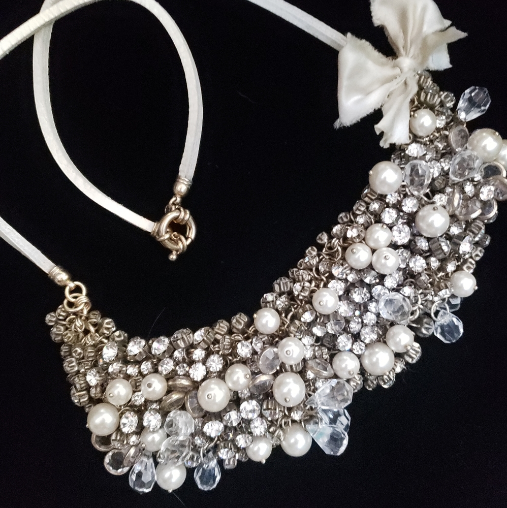 Statement necklace